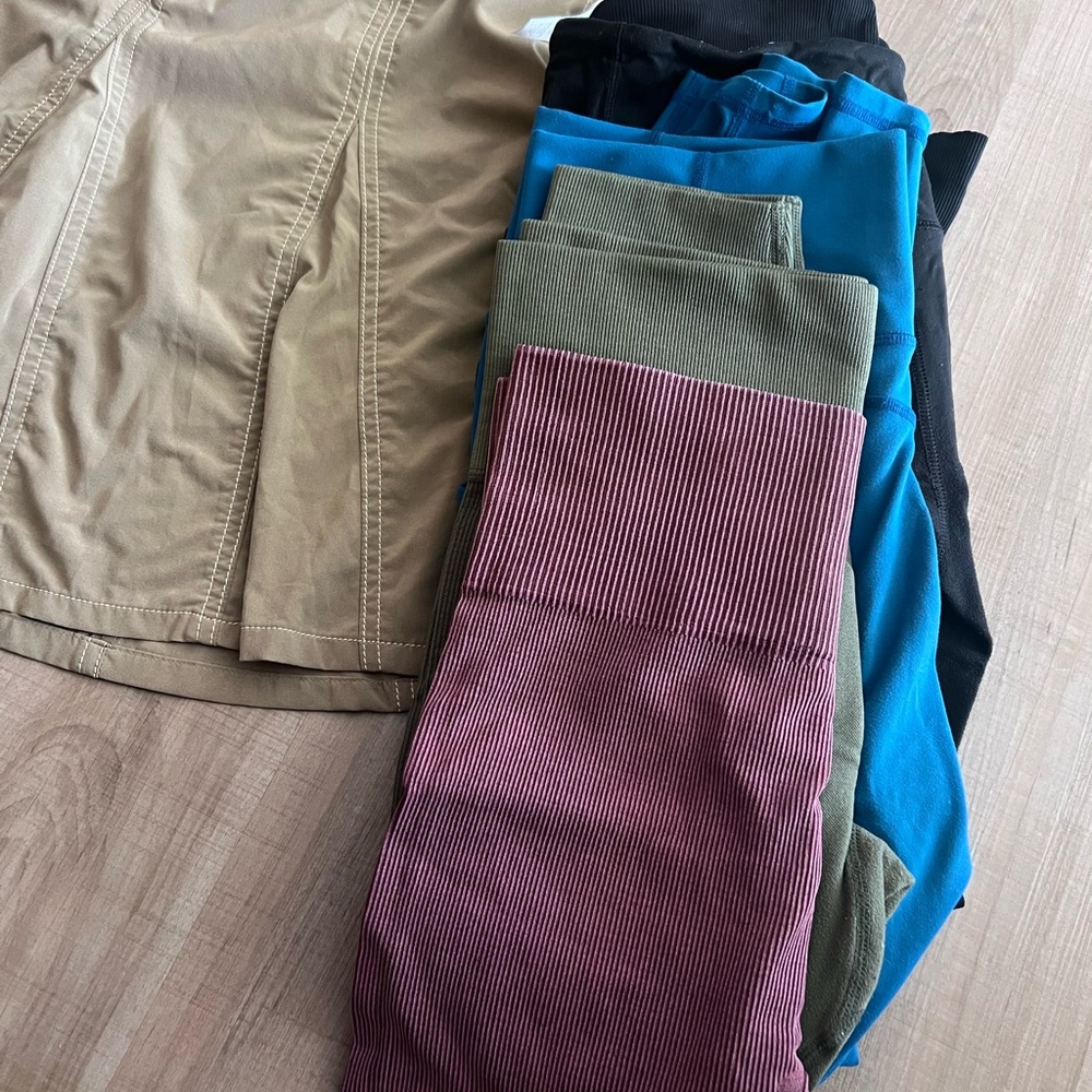 Activewear bundle - Picture 3 of 4